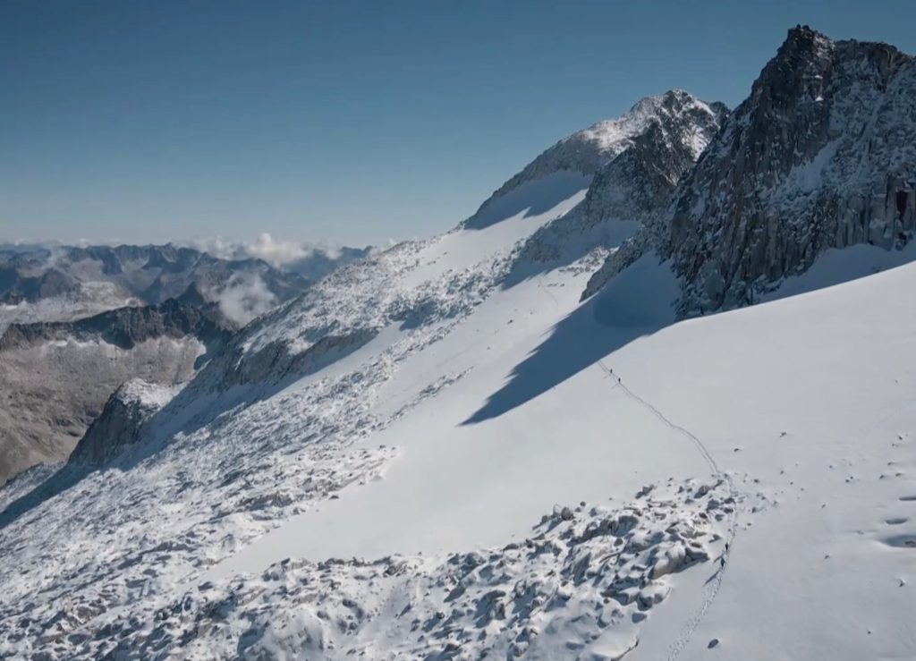 Photo 1. Aneto Glacier